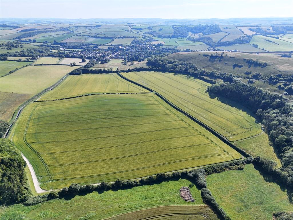 Land for sale - Image 2