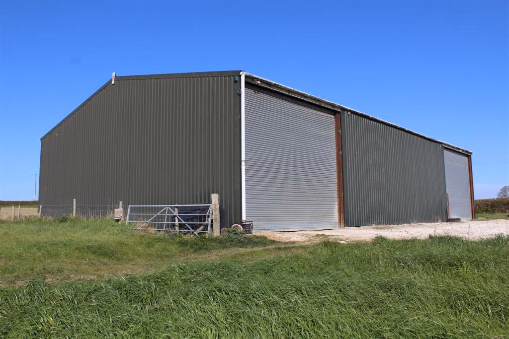 Land for sale - Image 2