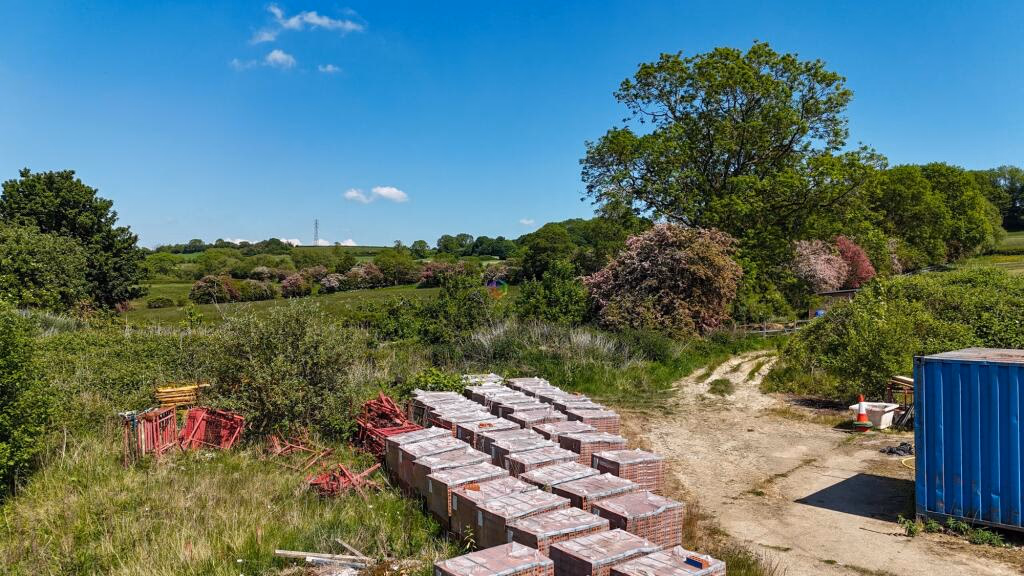 Land for sale - Image 2