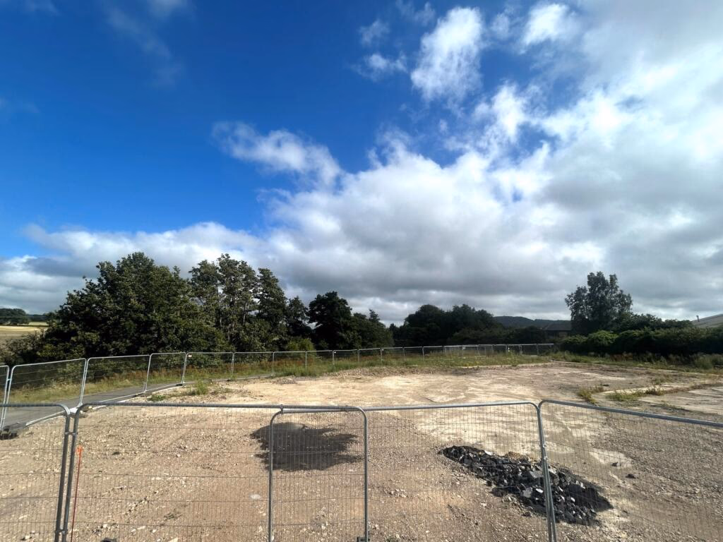 Land for sale - Image 3