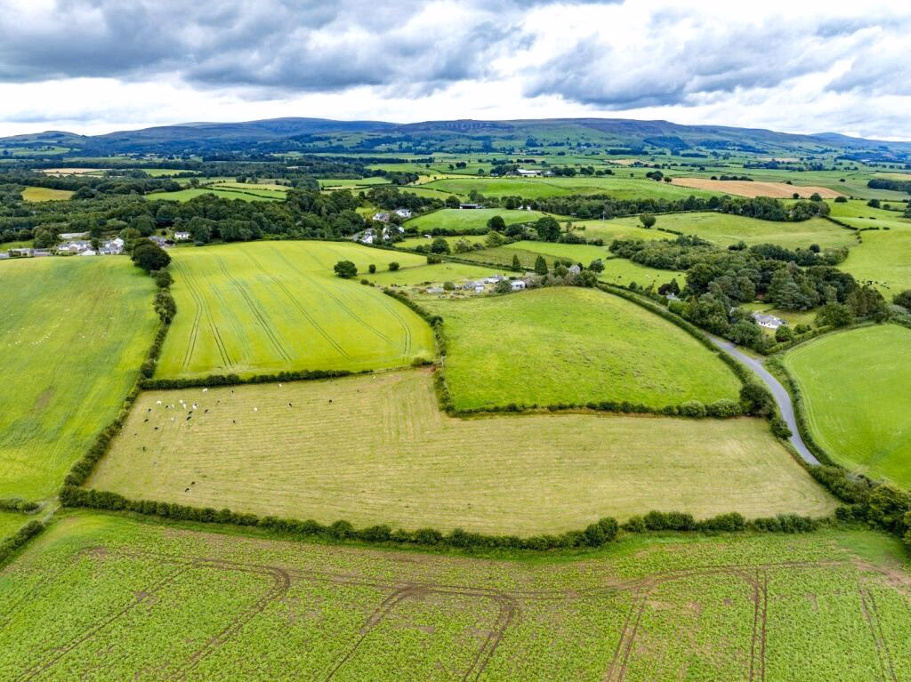 Land for sale - Image 3