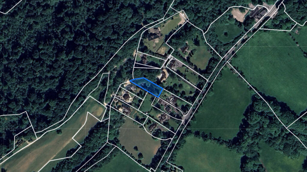 Land for sale - Image 2