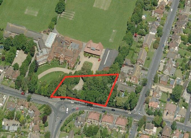 Land for sale - Image 1