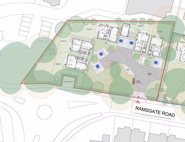 Land for sale - Image 2