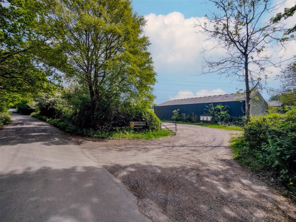 Land for sale - Image 2