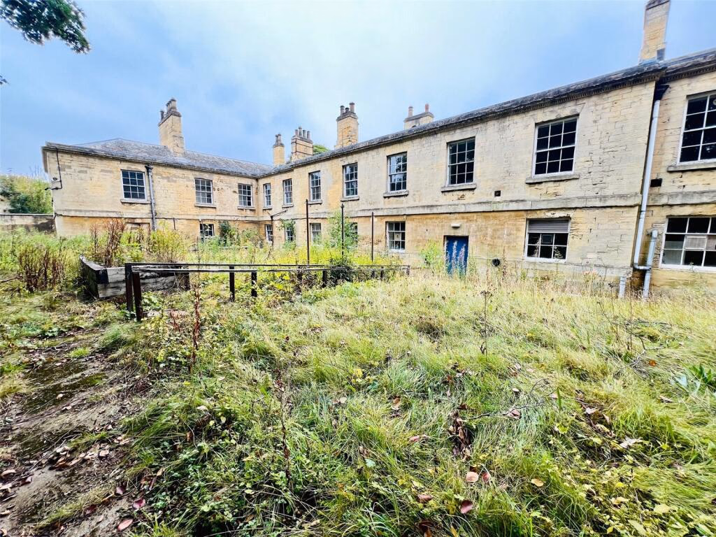 Land for sale - Image 2