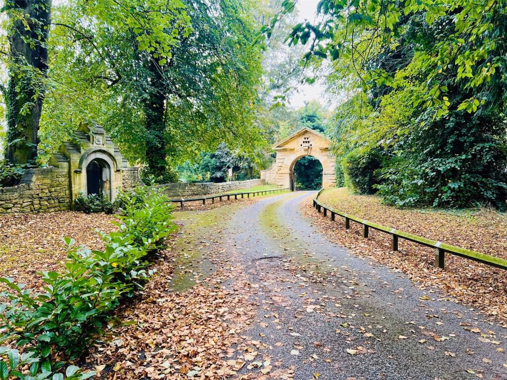 Land for sale - Image 3