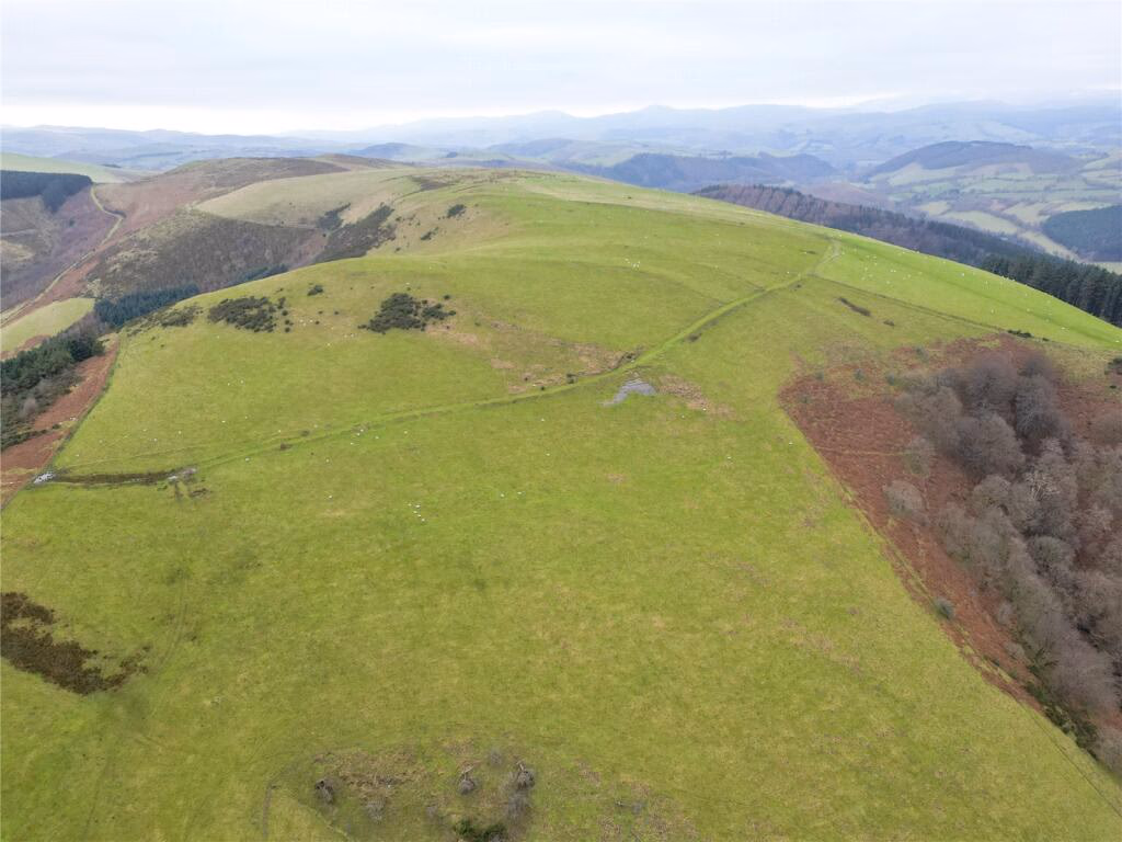 Land for sale - Image 2