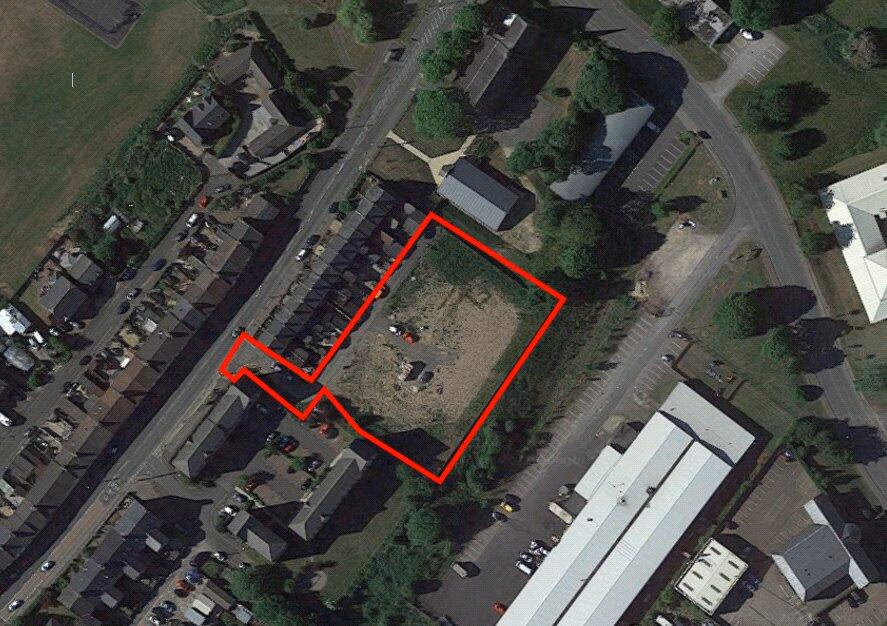 Land for sale - Image 1