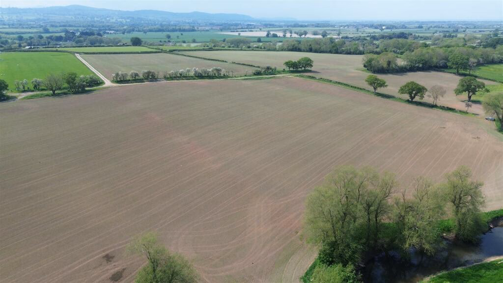 Land for sale - Image 3