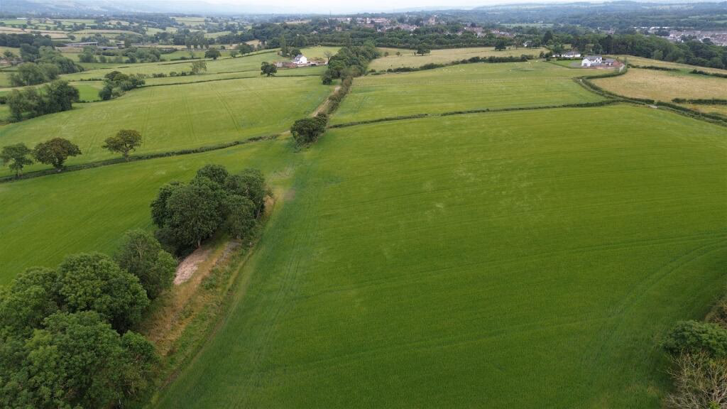 Land for sale - Image 4