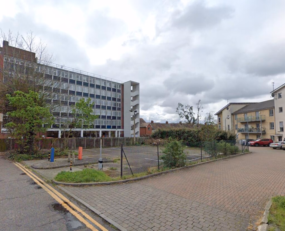 Land for sale - Image 3