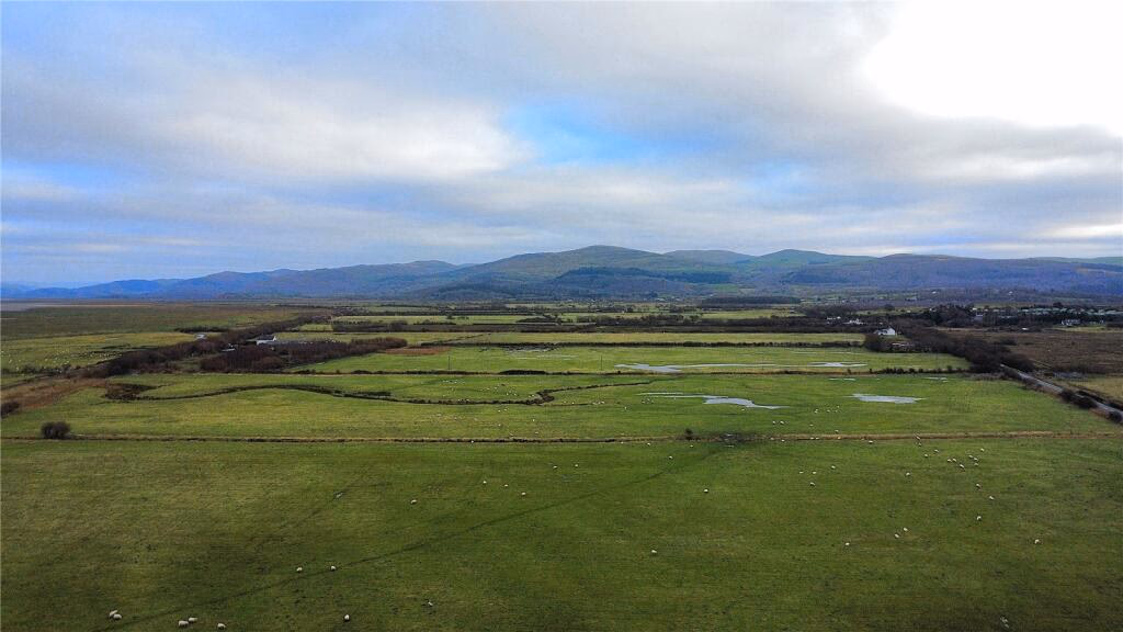 Land for sale - Image 2