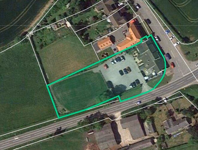 Land for sale - Image 1