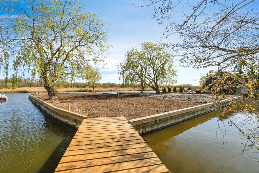 Land for sale - Image 2