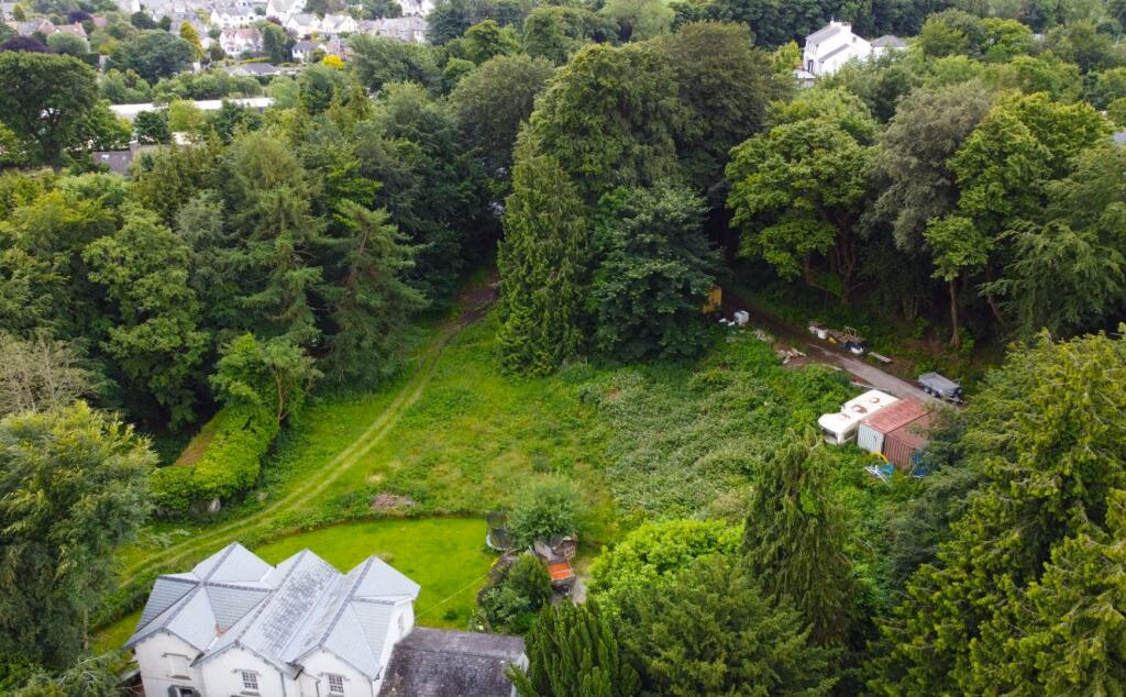 Plot for sale - Image 1