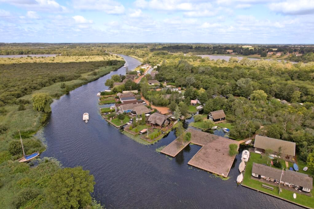 Plot for sale - Image 1