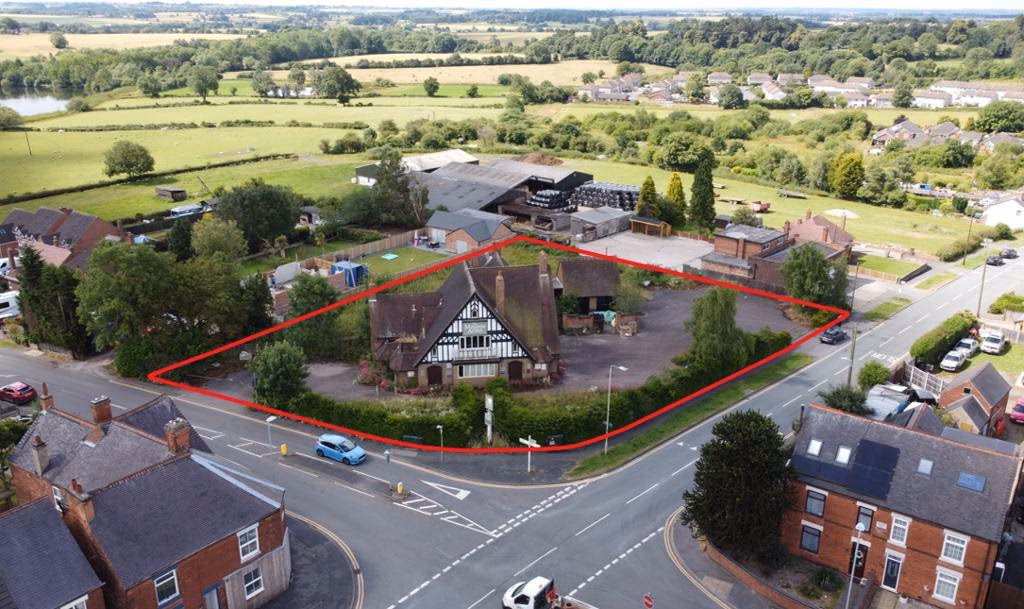 Land for sale - Image 1