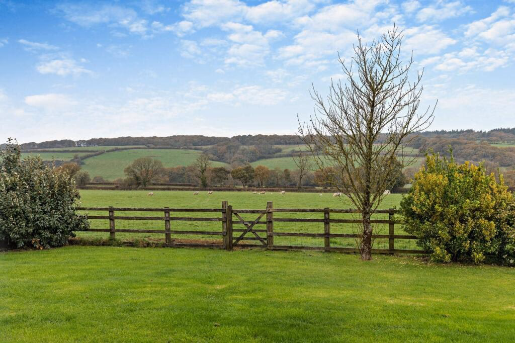 Land for sale - Image 3