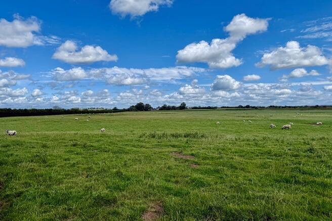 Land for sale - Image 3