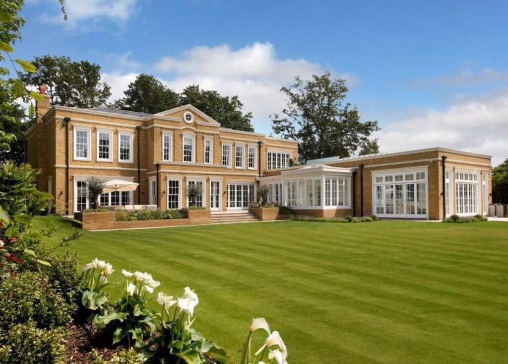 Land for sale - Image 2