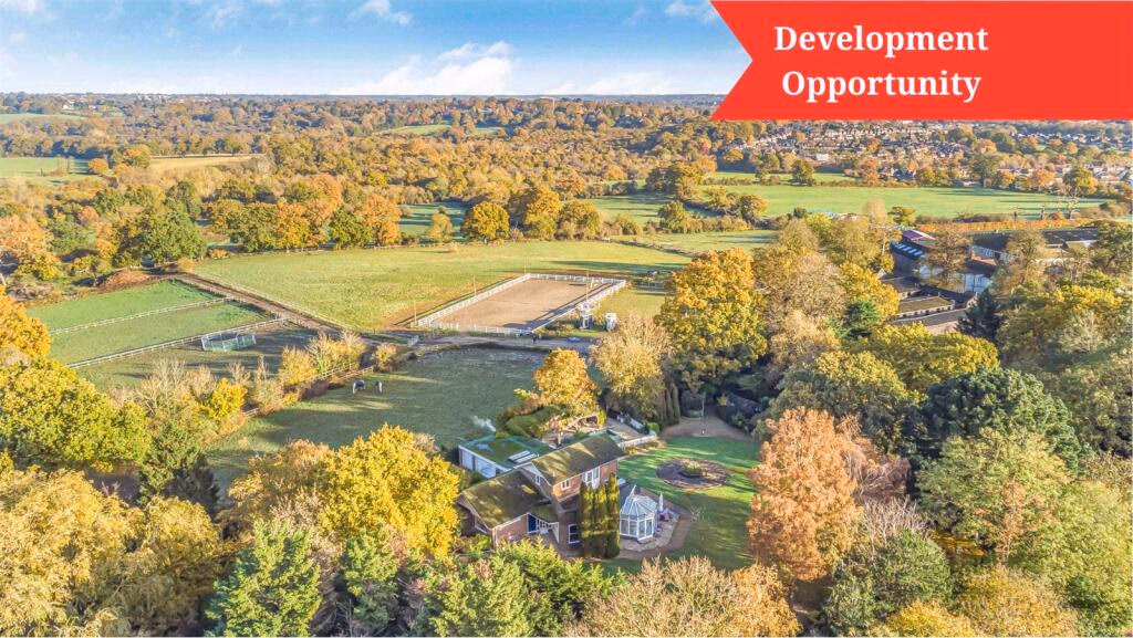 Land for sale - Image 1