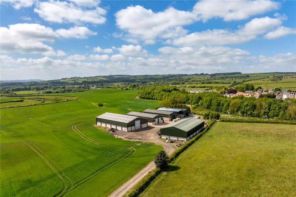 Land for sale - Image 1