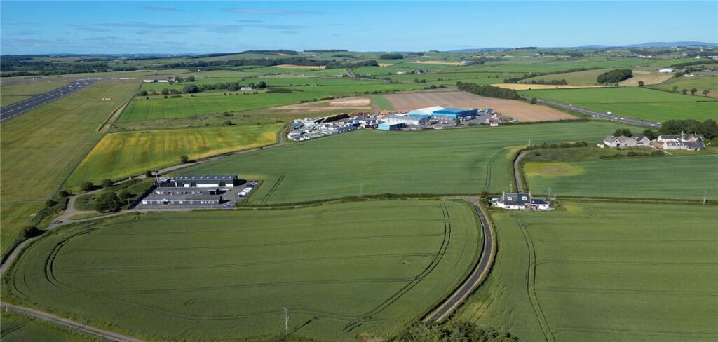 Land for sale - Image 1