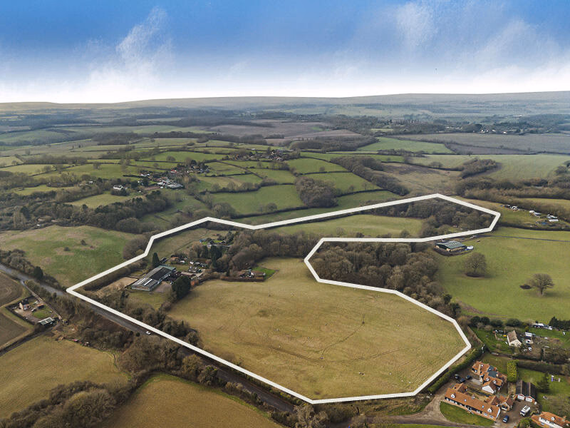 Land for sale - Image 1