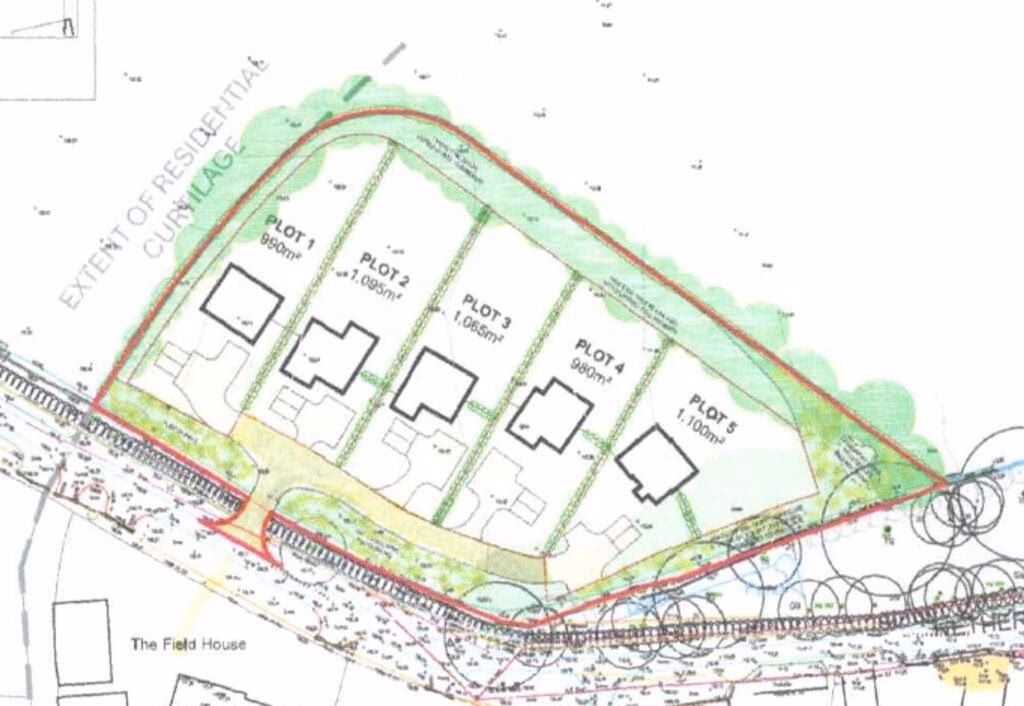 Land for sale - Image 1