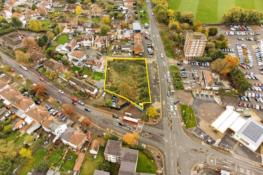 Land for sale - Image 3