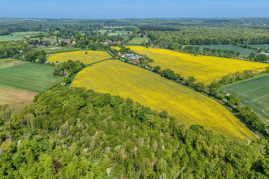 Land for sale - Image 1