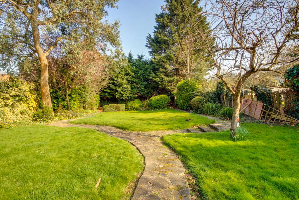 Land for sale - Image 3