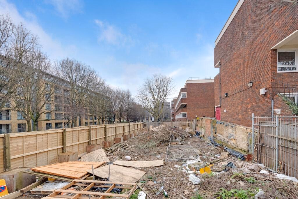 Land for sale - Image 3