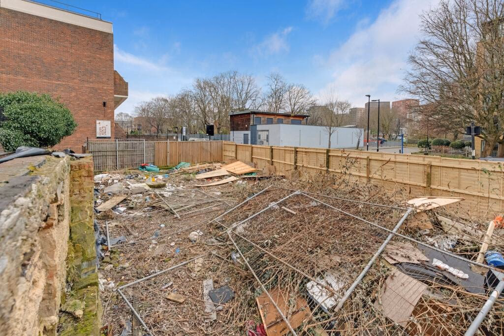 Land for sale - Image 4