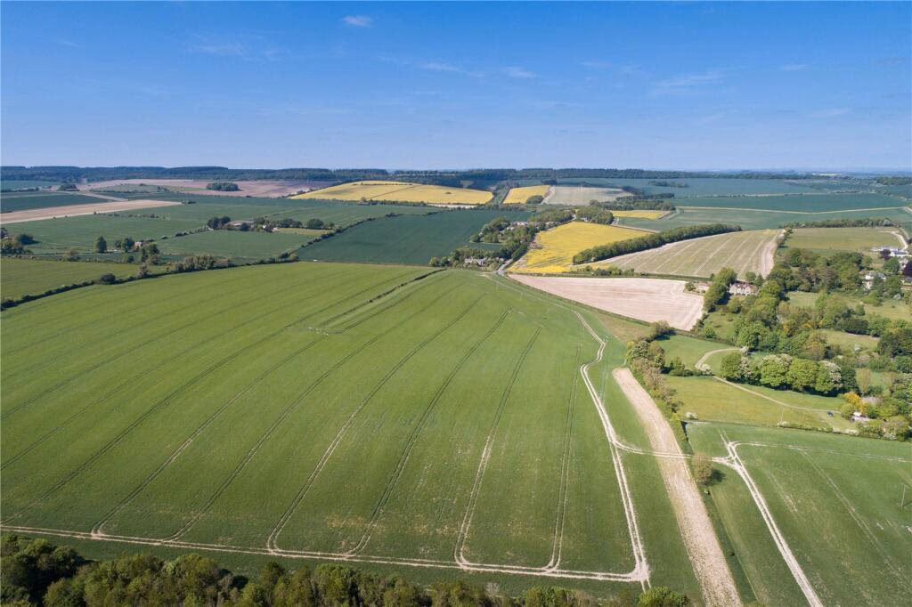 Land for sale - Image 1