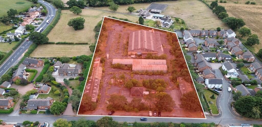 Land for sale - Image 1