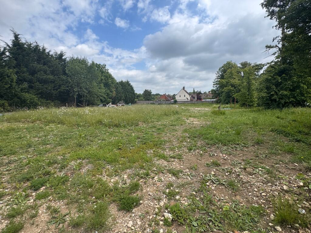 Land for sale - Image 3
