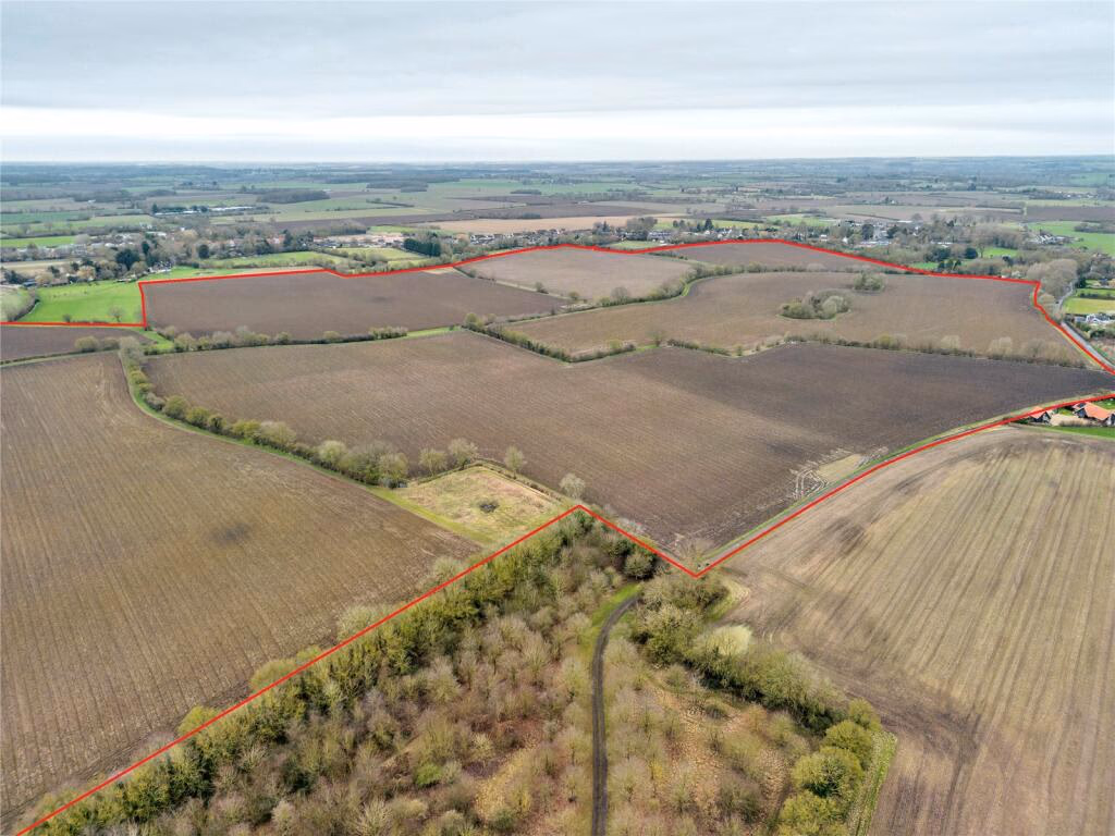 Land for sale - Image 1