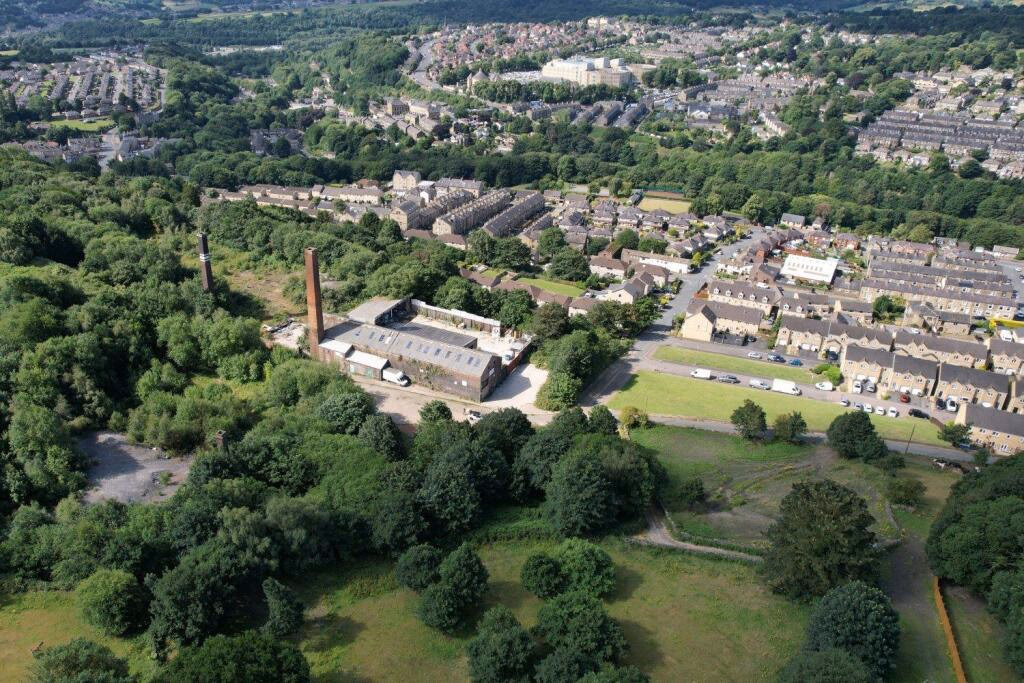 Land for sale - Image 2