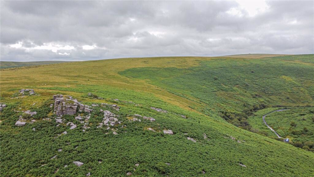 Land for sale - Image 2