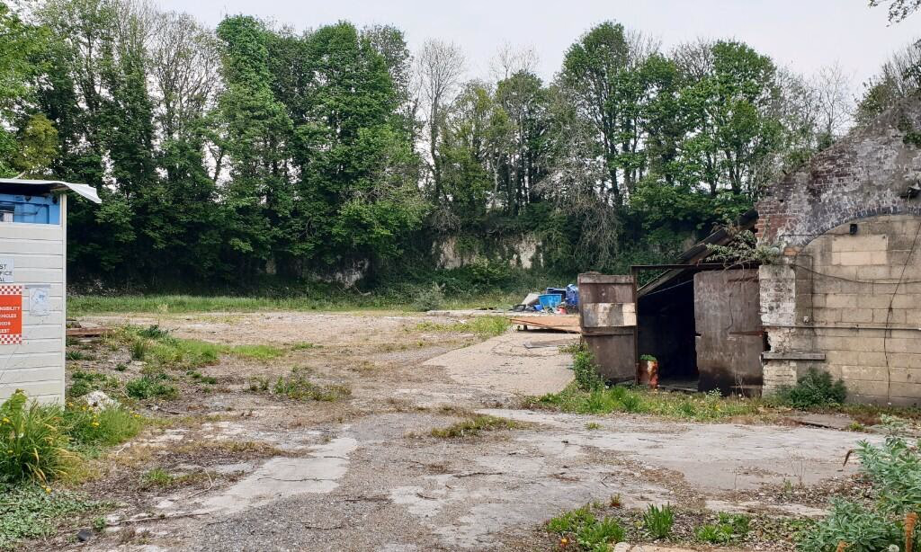 Plot for sale - Image 2