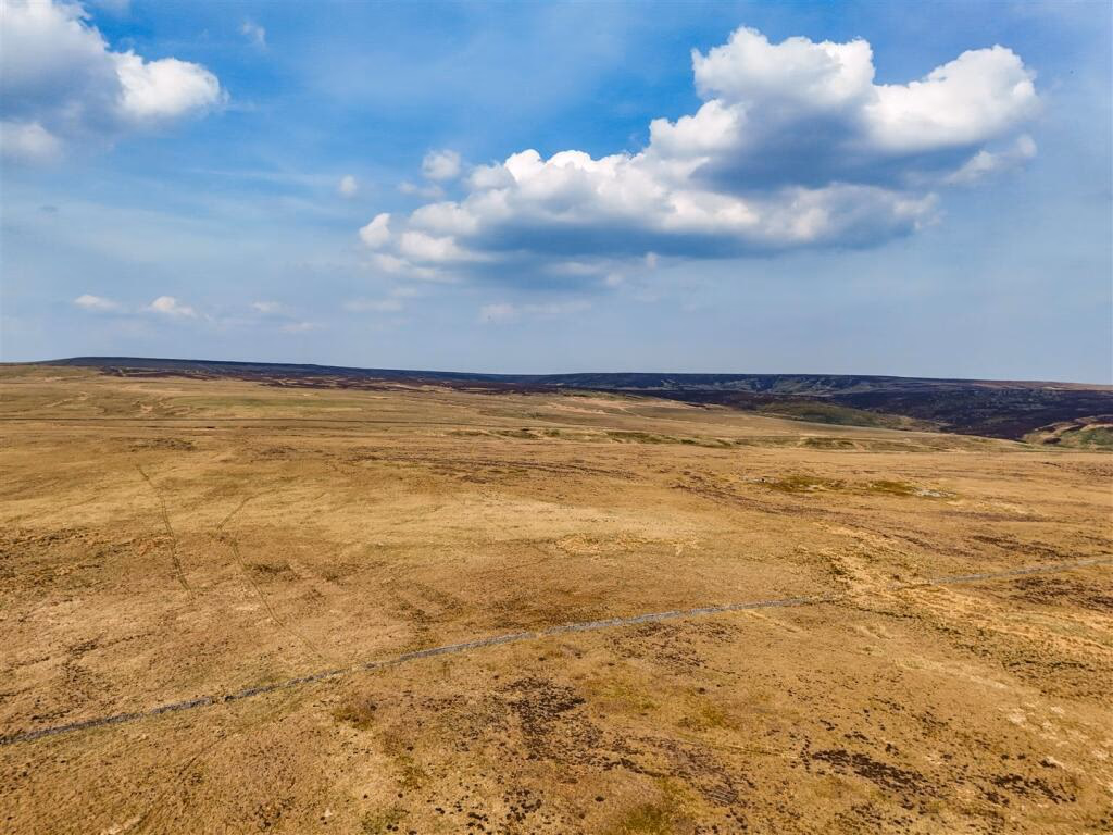 Land for sale - Image 4