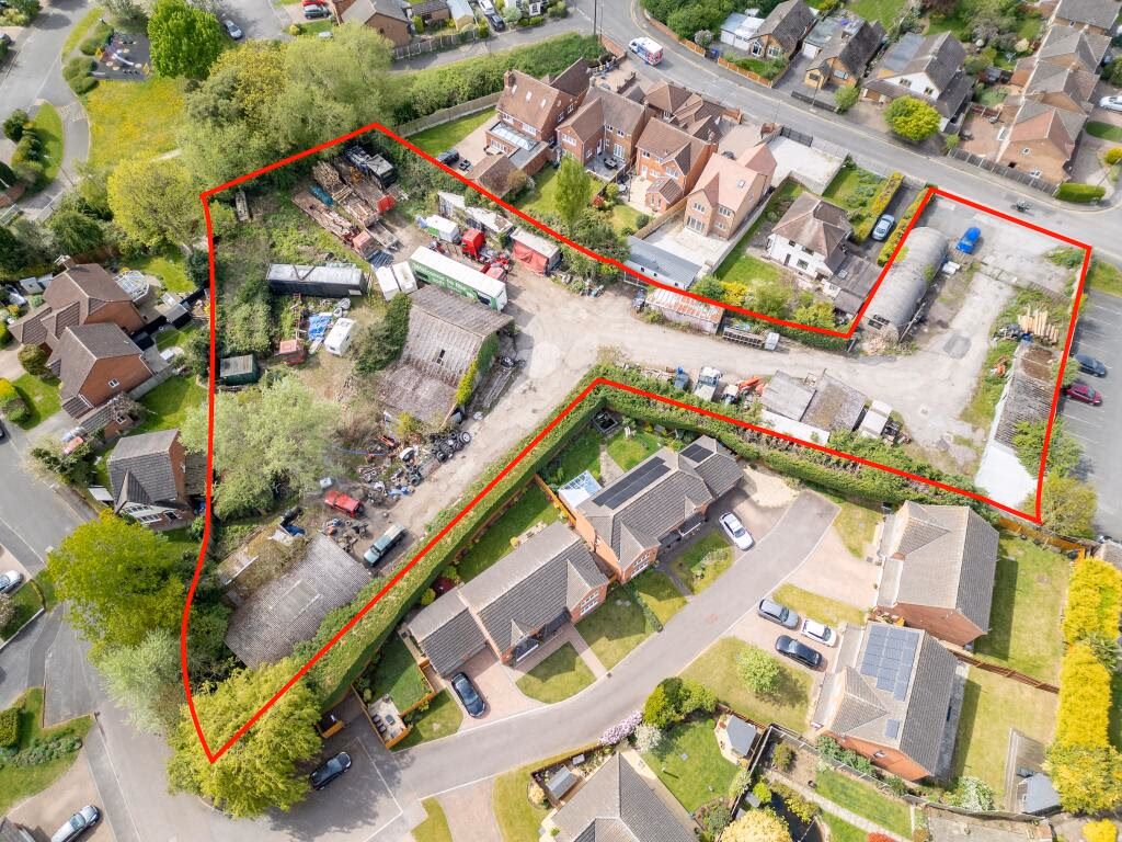 Land for sale - Image 1