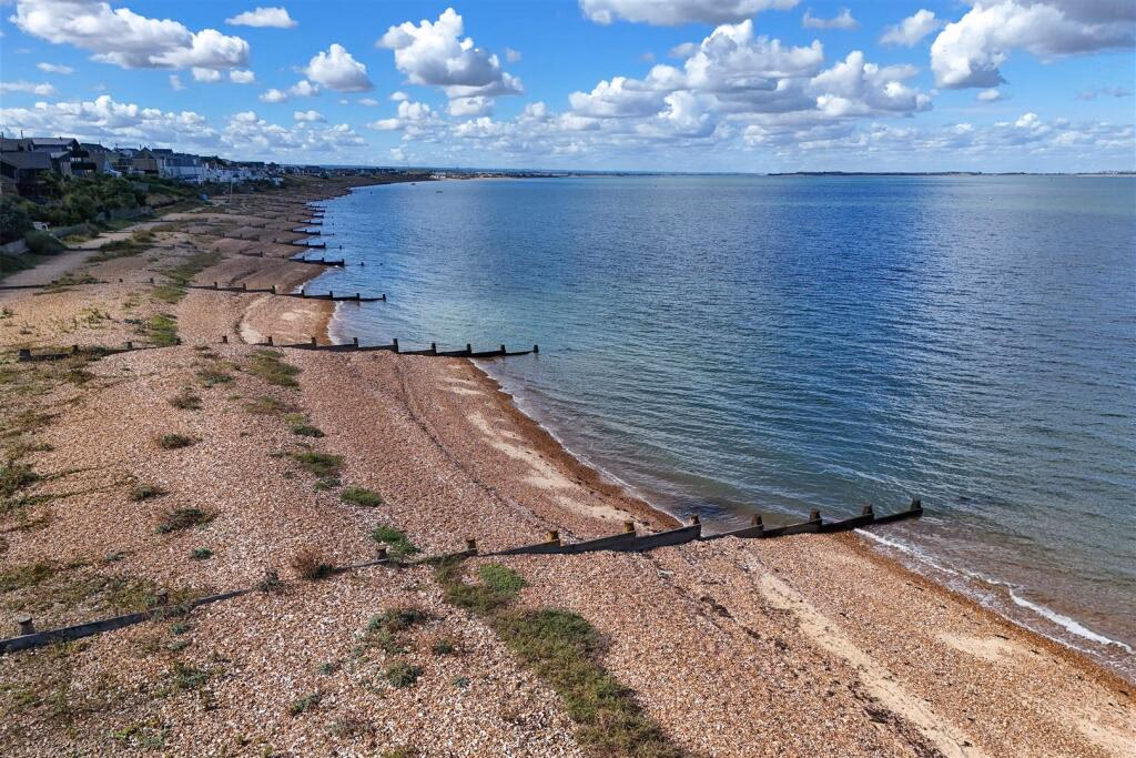 Plot for sale - Image 2