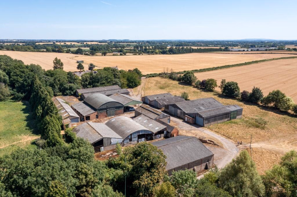 Land for sale - Image 2