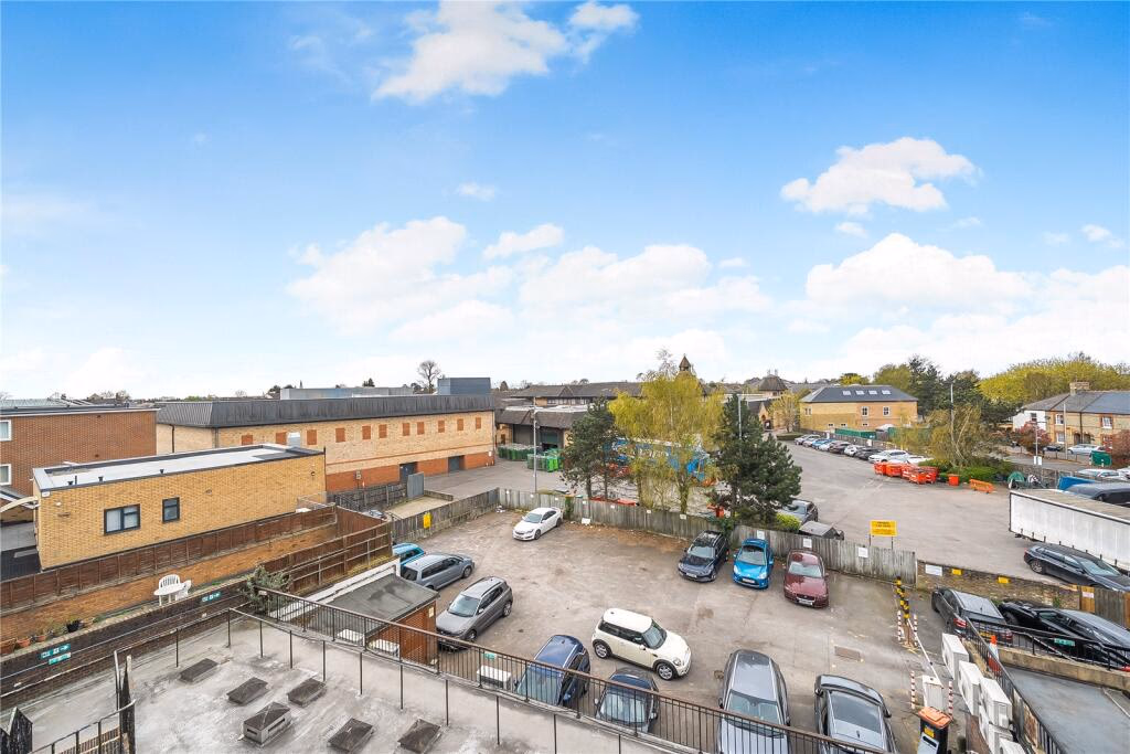 Land for sale - Image 2