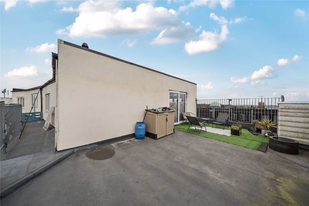 Land for sale - Image 5