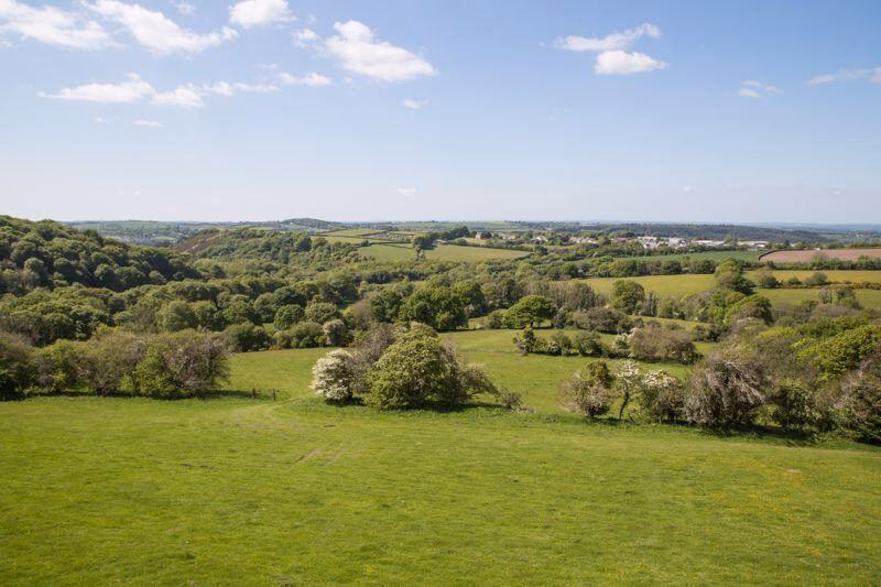 Land for sale - Image 1
