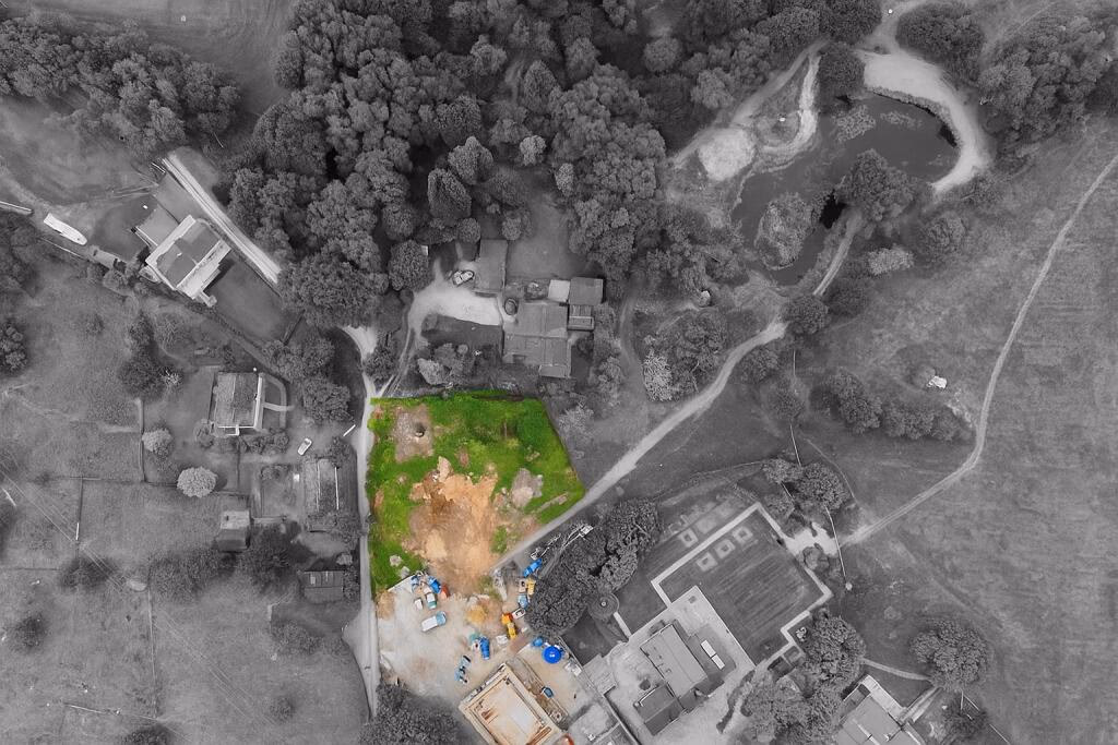 Plot for sale - Image 1